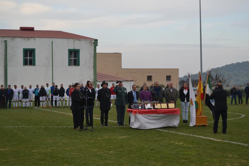 Imágenes del torneo benéfico de fútbol de Valverde de Leganés - Parte I