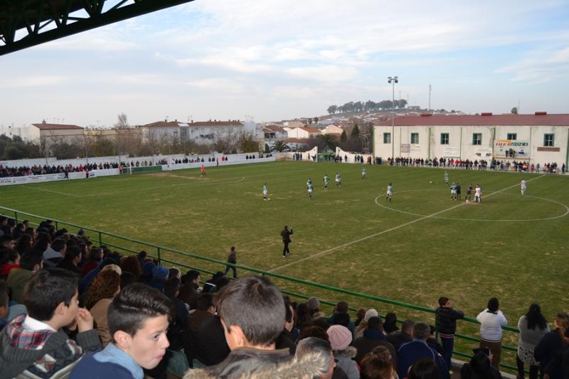 Imágenes del torneo benéfico de fútbol de Valverde de Leganés - Parte II