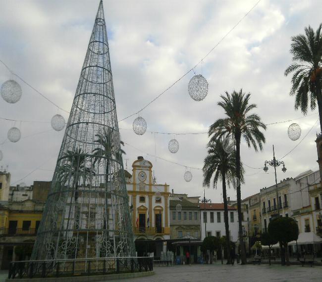 Extremadura y las caras de una Navidad dispar que asoma entre la niebla