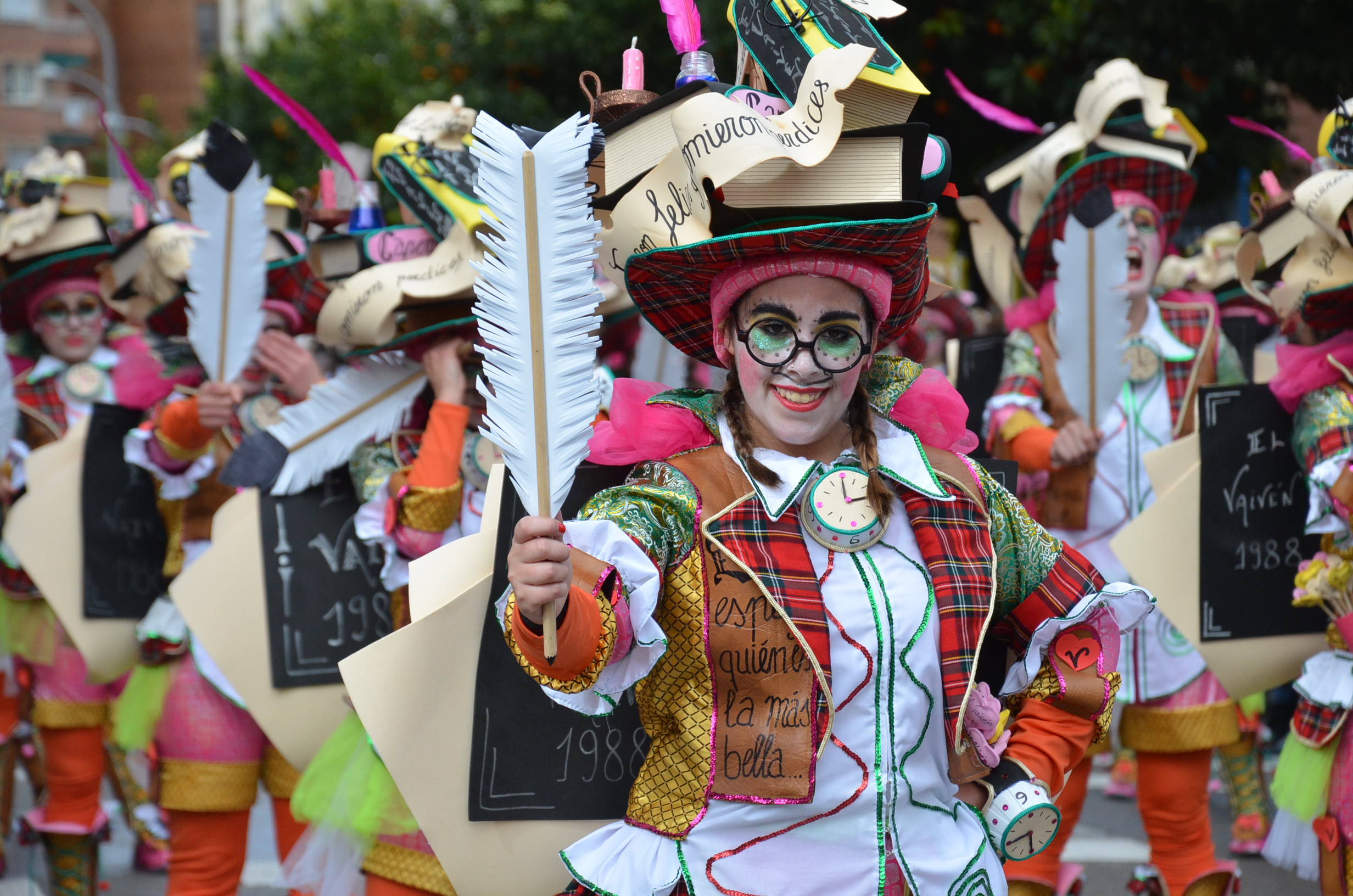 Las 40 mejores imágenes grupales del Desfile de Comparsas, parte 1