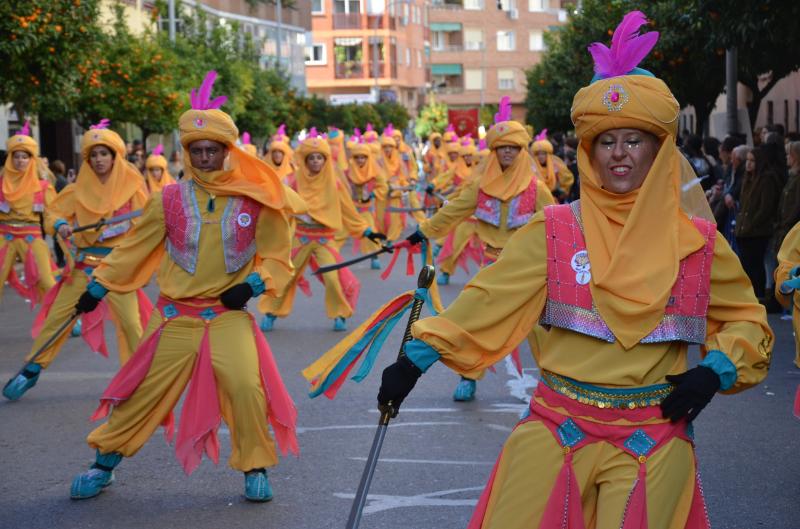 Las 40 mejores imágenes grupales del Desfile de Comparsas, parte 1