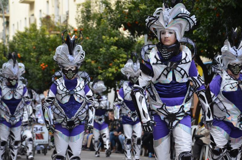 Las 40 mejores imágenes grupales del Desfile de Comparsas, parte 2