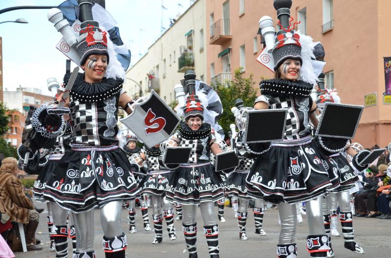 Las 40 mejores imágenes grupales del Desfile de Comparsas, parte 2