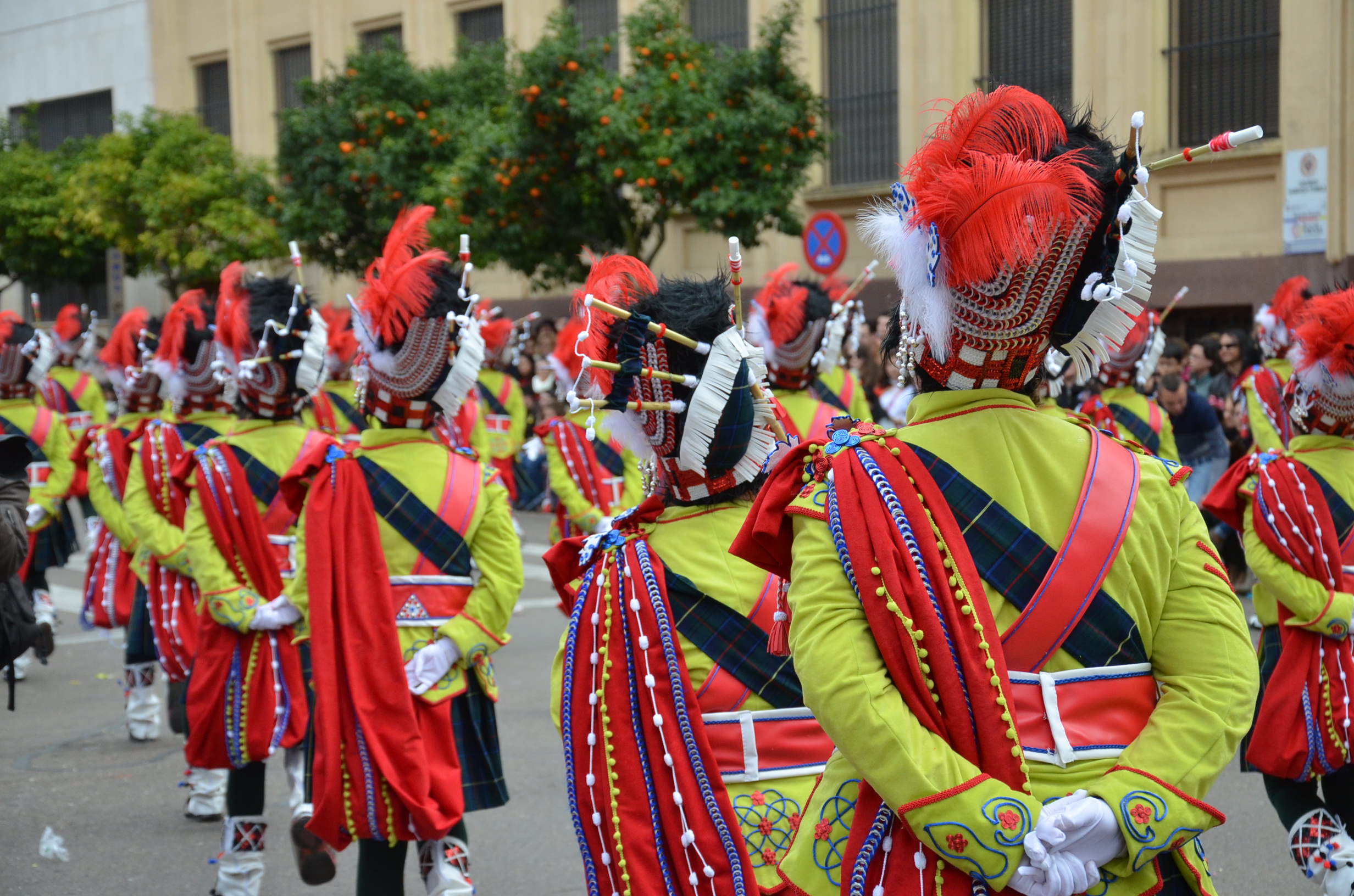 Las 40 mejores imágenes grupales del Desfile de Comparsas, parte 1