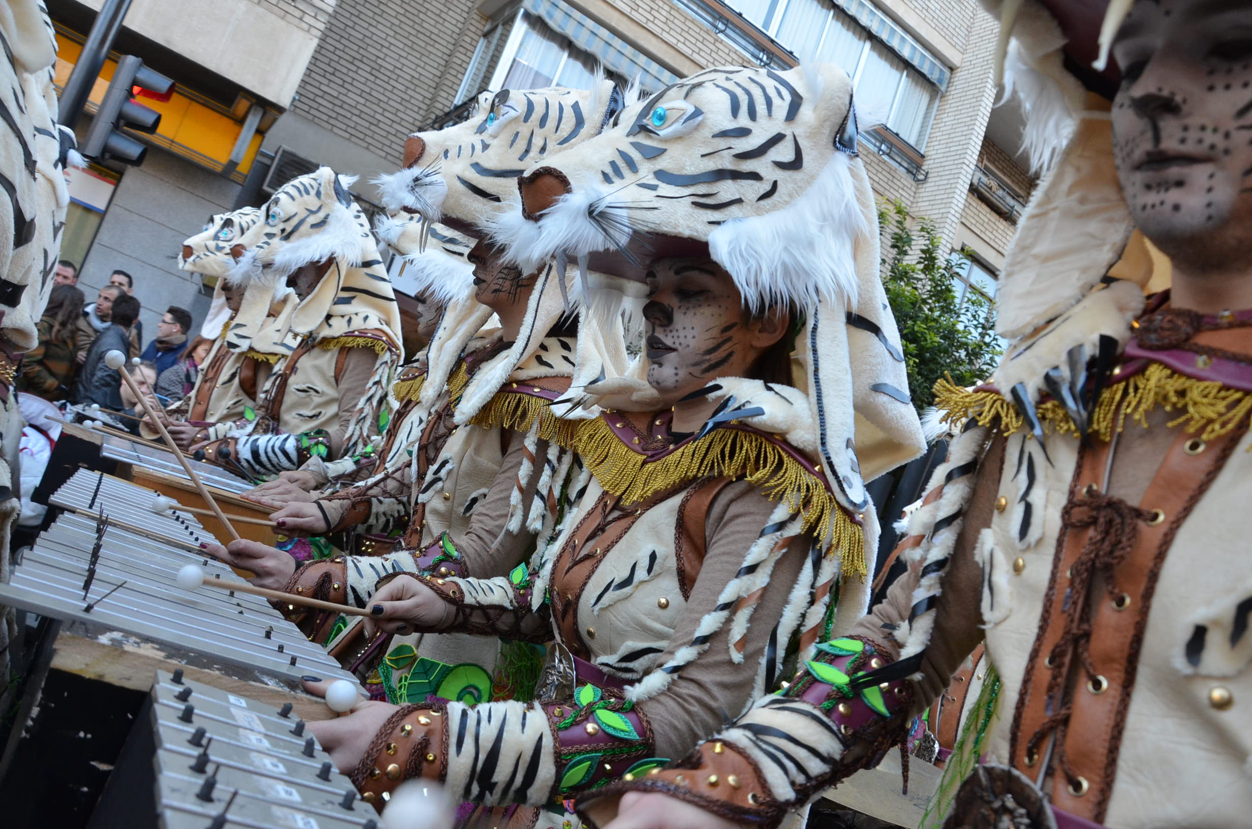 Las 40 mejores imágenes grupales del Desfile de Comparsas, parte 2