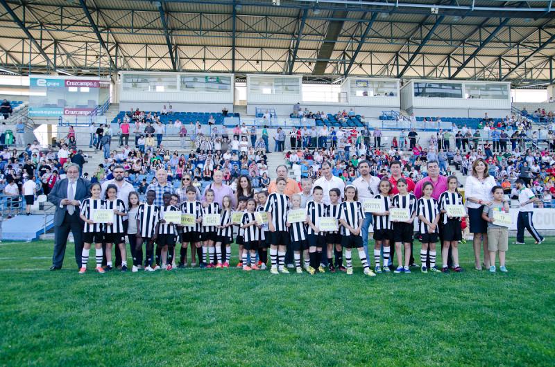 El CD. Badajoz vence al Brocense y espera la liguilla