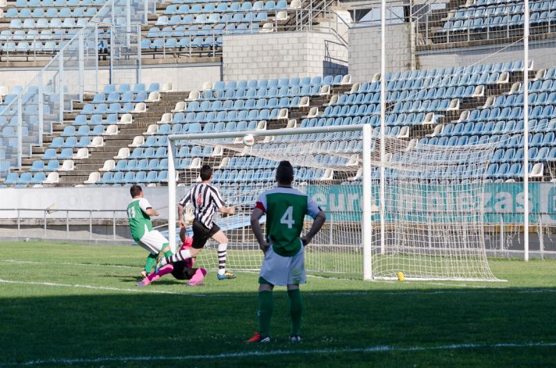 El CD. Badajoz vence al Brocense y espera la liguilla El CD. Badajoz vence al Brocense y espera la liguilla