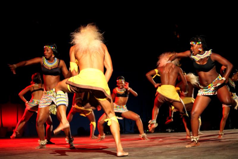 Espectacular actuación de Sudáfrica en el Festival Folklórico Internacional de Badajoz Espectacular actuación de Sudáfrica en el Festival Folklórico Internacional de Badajoz