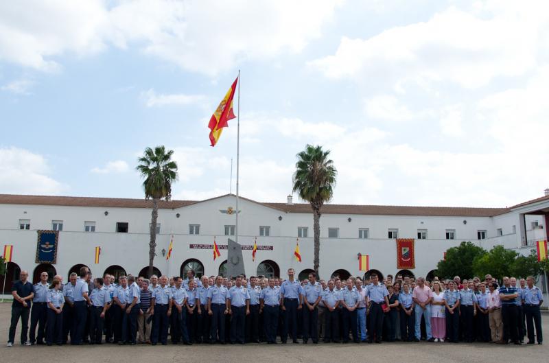 El Príncipe Felipe visita la Base de Talavera la Real