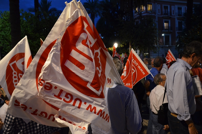 Imágenes de la manifestación contra el trabajo precario en Badajoz