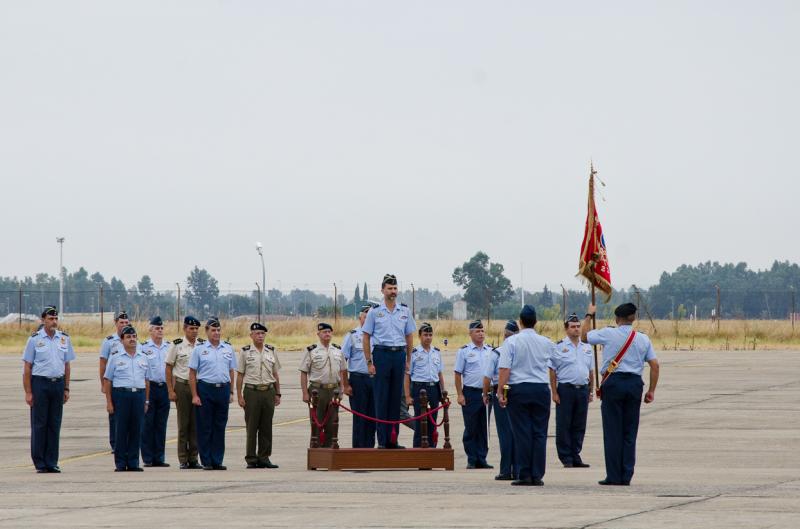El Príncipe Felipe visita la Base de Talavera la Real