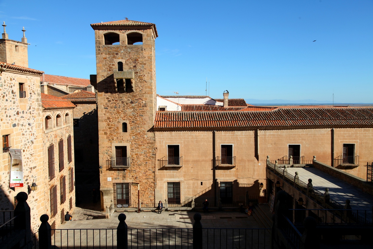 Paseo por la Cáceres más monumental II Paseo por la Cáceres más monumental II