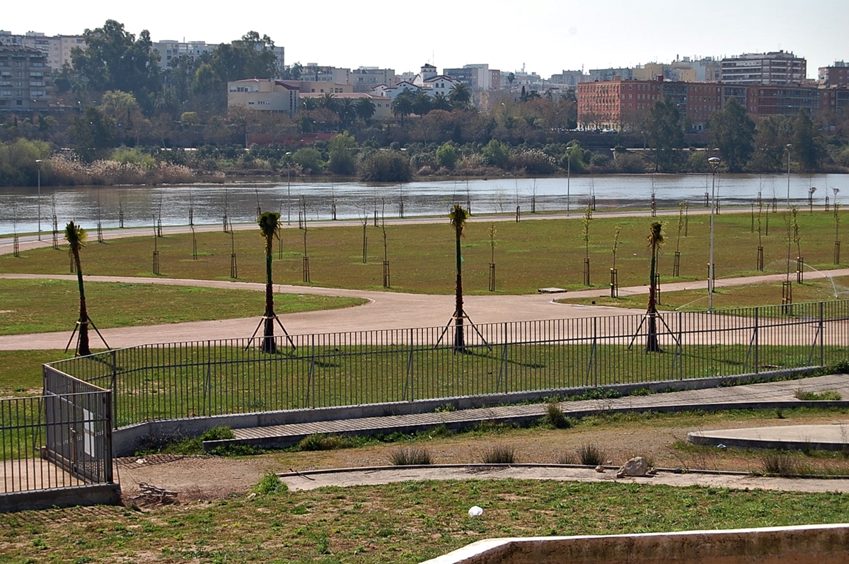 Visita institucional a las obras del Río Guadiana en Badajoz