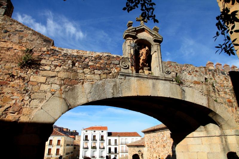 Paseo por la Cáceres más monumental II Paseo por la Cáceres más monumental II