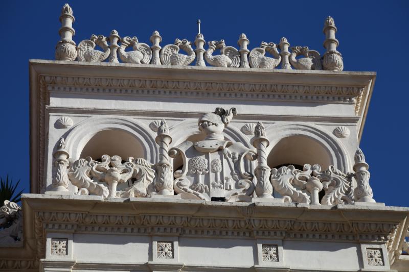 Mirando hacia arriba en Badajoz I
