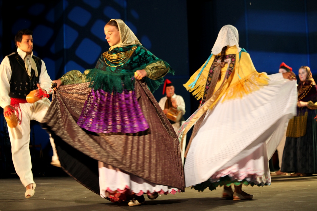 Espectacular actuación de Sudáfrica en el Festival Folklórico Internacional de Badajoz Espectacular actuación de Sudáfrica en el Festival Folklórico Internacional de Badajoz