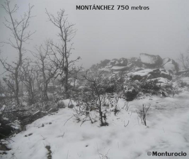 La nieve visita Extremadura por encima de los 500 metros de altitud