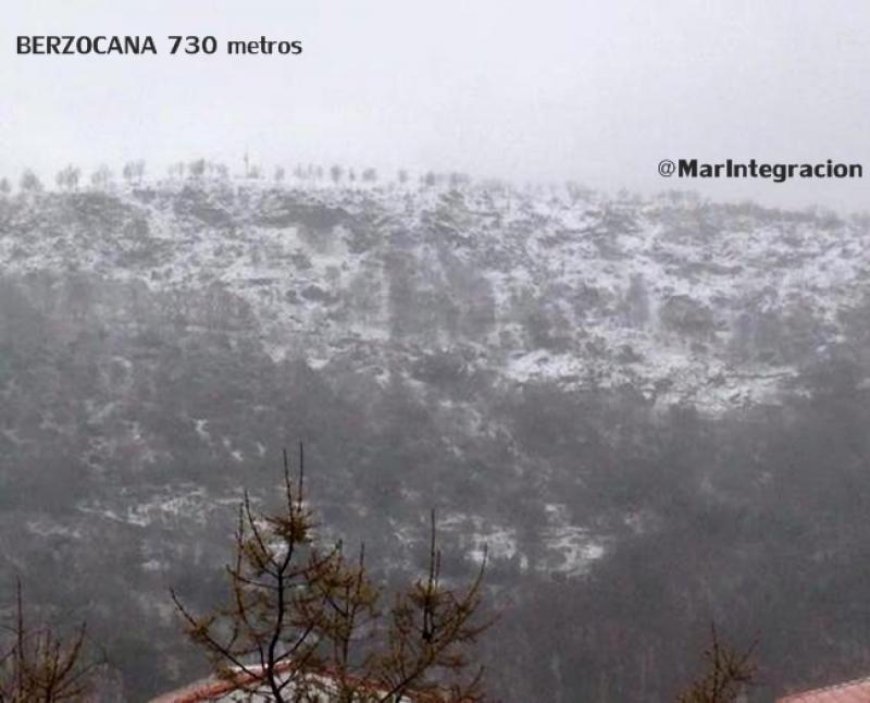 La nieve visita Extremadura por encima de los 500 metros de altitud