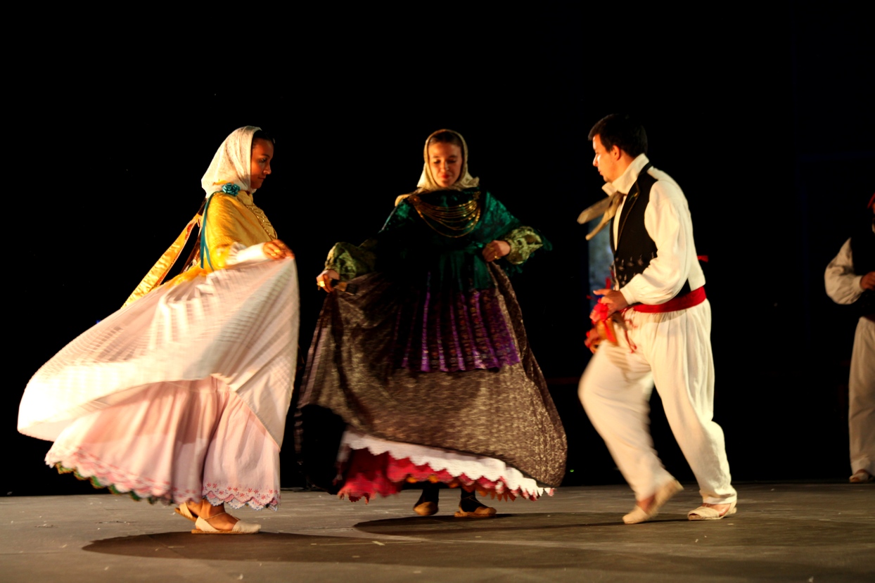 Espectacular actuación de Sudáfrica en el Festival Folklórico Internacional de Badajoz Espectacular actuación de Sudáfrica en el Festival Folklórico Internacional de Badajoz