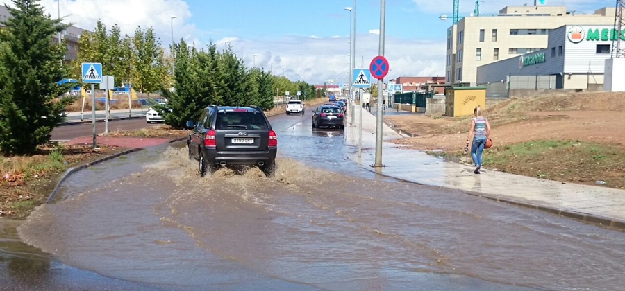 Imágenes de las intensas lluvias en Badajoz