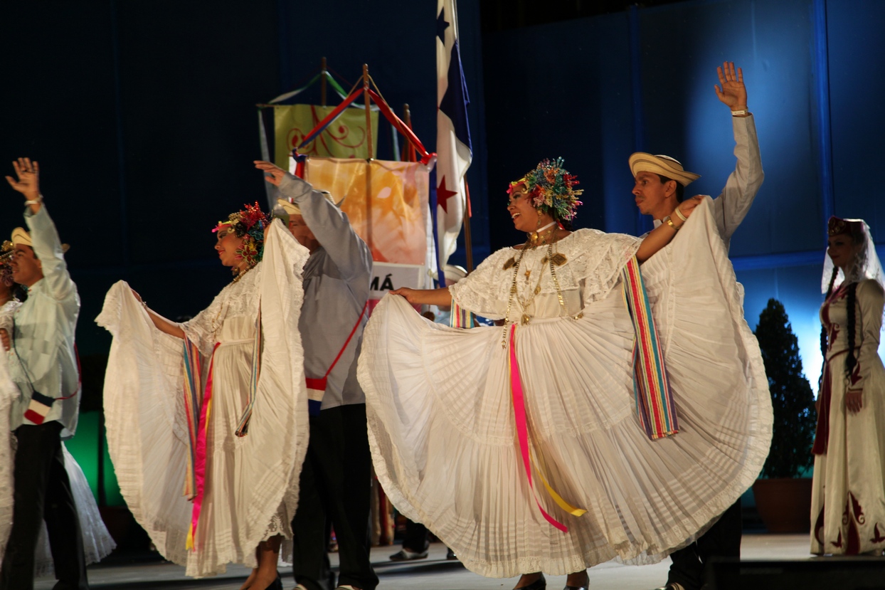 Imágenes del Festival Folklórico de Extremadura