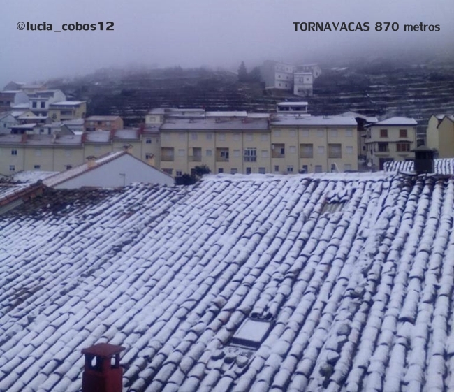 La nieve visita Extremadura por encima de los 500 metros de altitud