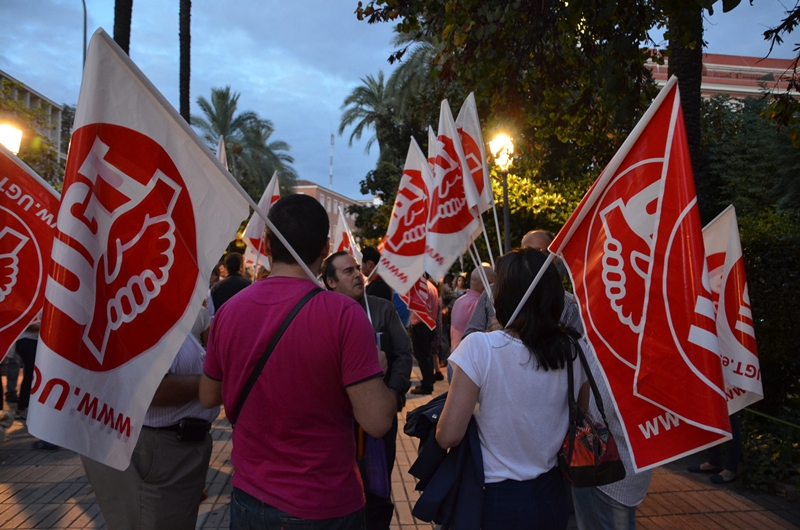 Imágenes de la manifestación contra el trabajo precario en Badajoz