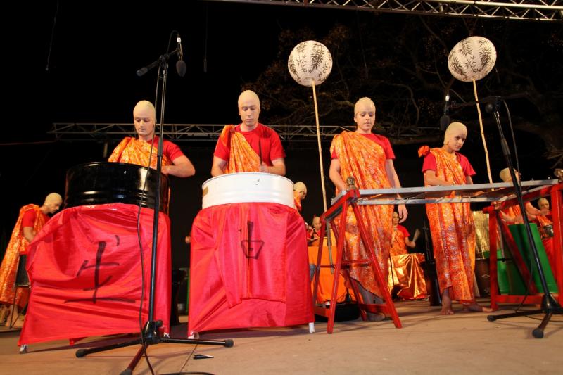 Tamborada y Candelas del Carnaval de Badajoz 2013