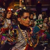 La margen derecha celebra Las Candelas y la Tamborada reclamando empleo digno