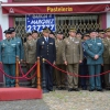 La lluvia respeta el toque de retreta militar