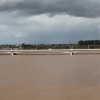 El caudal del Guadiana en Badajoz alcanza al Paseo Fluvial