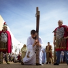 Espectaculares imágenes del Vía Crucis del Cerro de Reyes (Badajoz)