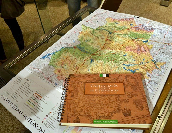 Presentan el catálogo de Cartografía Antigua de Extremadura