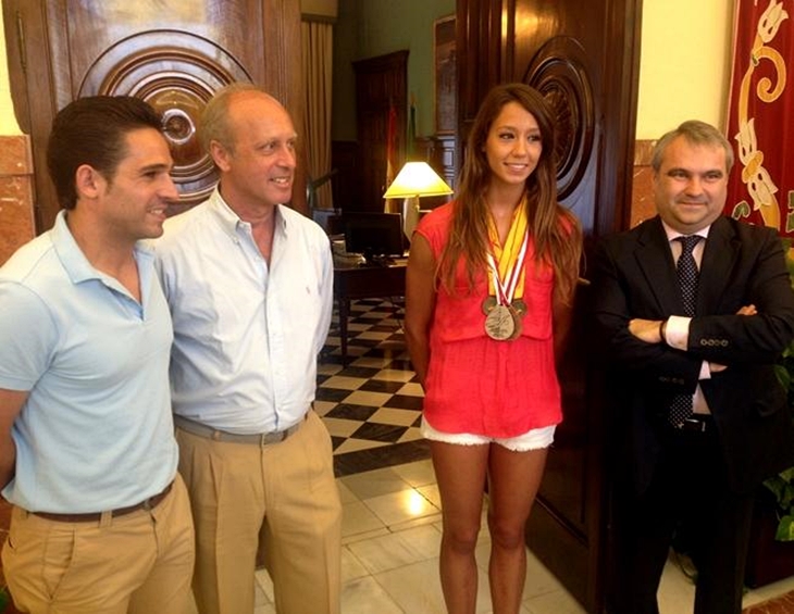 Fátima Gallardo y Jesús Gil Manzano entre los Premios Extremadura del Deporte