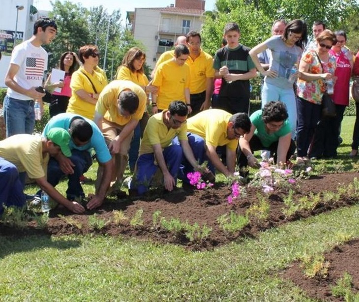 Usuarios del centro Proserpina y Aprosuba 7 crean un jardín de oxígeno en Mérida