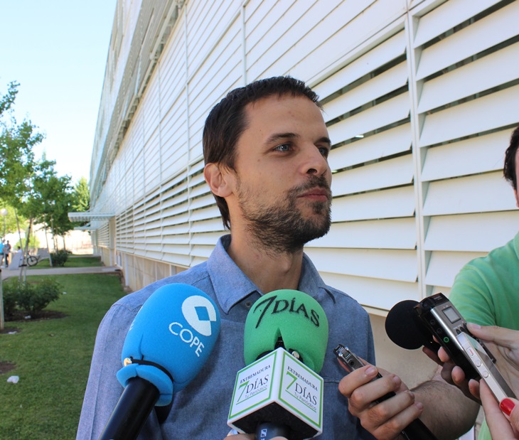 Álvaro Jaén: &quot;El PP habla de empleo, pero no mejora las condiciones de los actuales trabajadores&quot;
