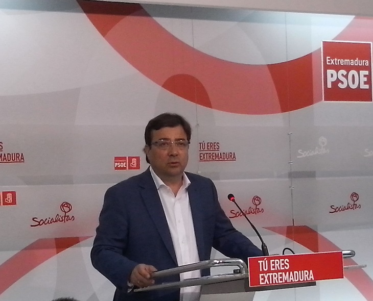 Vara anuncia una reunión con Podemos y Ciudadanos