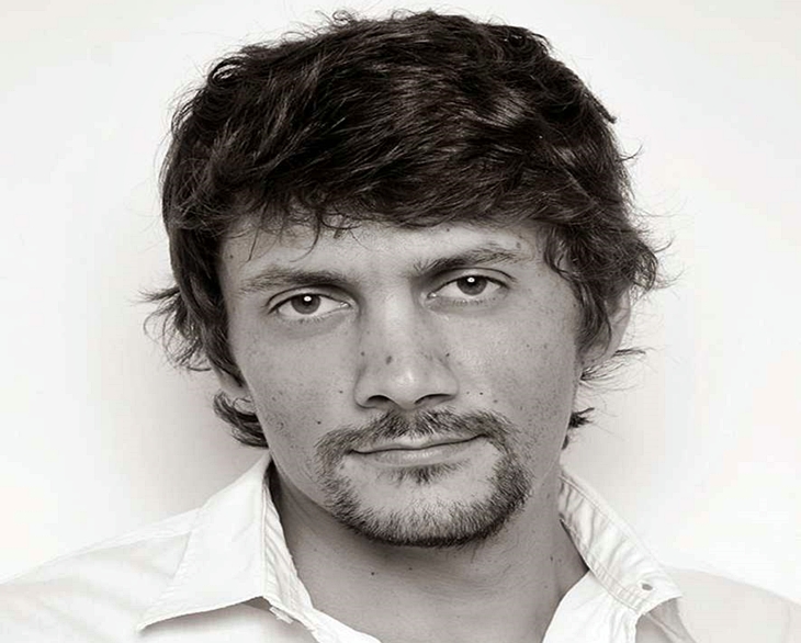 El actor Daniel Holguín protagoniza mañana la actividad ‘Cáceres te pone el delantal’