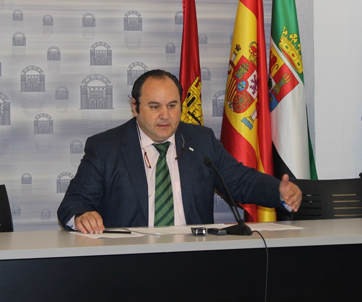 Fernando Molina: “El señor Osuna hará el ridículo”