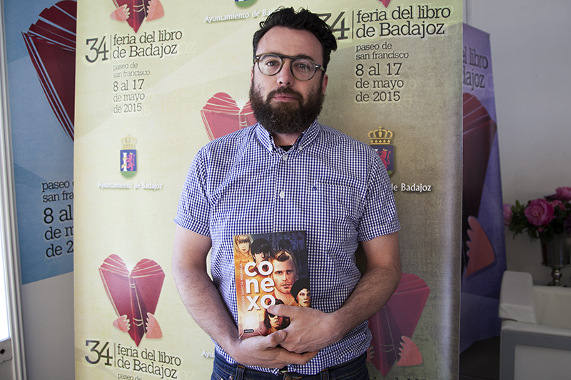 “Conexo” y “Deseo de chocolate” presentadas en la Feria del Libro de Badajoz