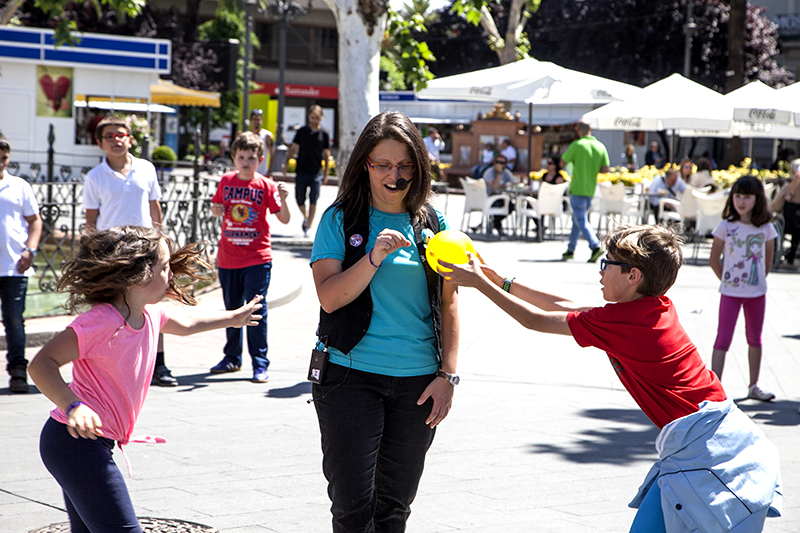 Ambiente en la Feria del Libro de Badajoz 2015