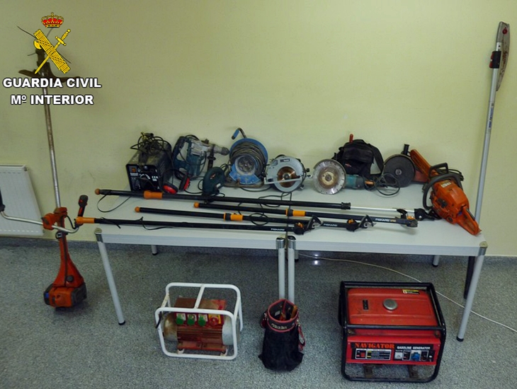 La Guardia Civil recupera maquinaria robada en fincas del Jerte