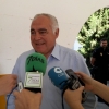 Pedro Acedo (PP) acude a votar en su colegio de Mérida
