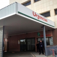 Herido grave en la colisión de un turismo y una moto en Badajoz
