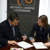 Grupo Ibercaja y el IJEX firman un convenio para desarrollar el carné joven europeo