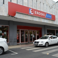 Eroski deja el mítico supermercado del Paseo de San Francisco