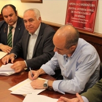Pedro Acedo firma un acuerdo con CSIF