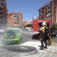 Sale ileso antes de que ardiera su vehículo en marcha en Valdepasillas (Badajoz)