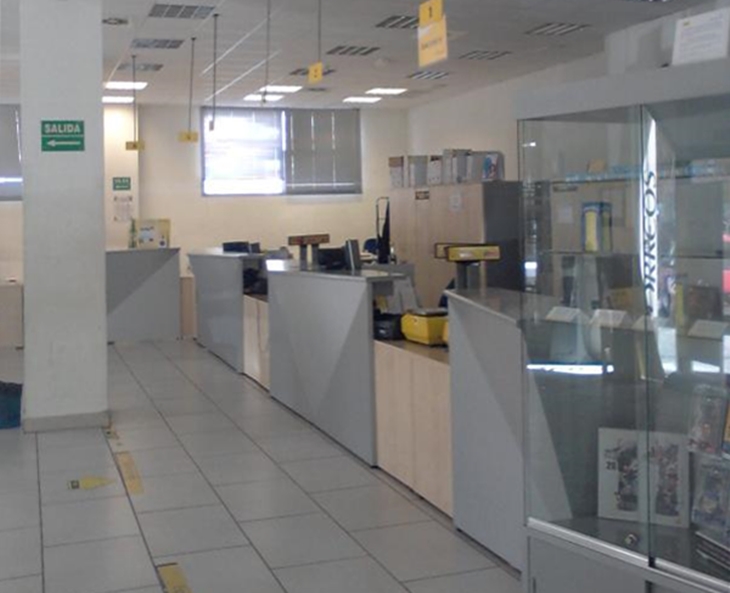 Masivo seguimiento en la primera de las tres huelgas generales en Correos