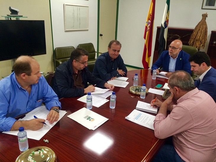 UPA-UCE denuncia la política de sanidad animal del GobEx